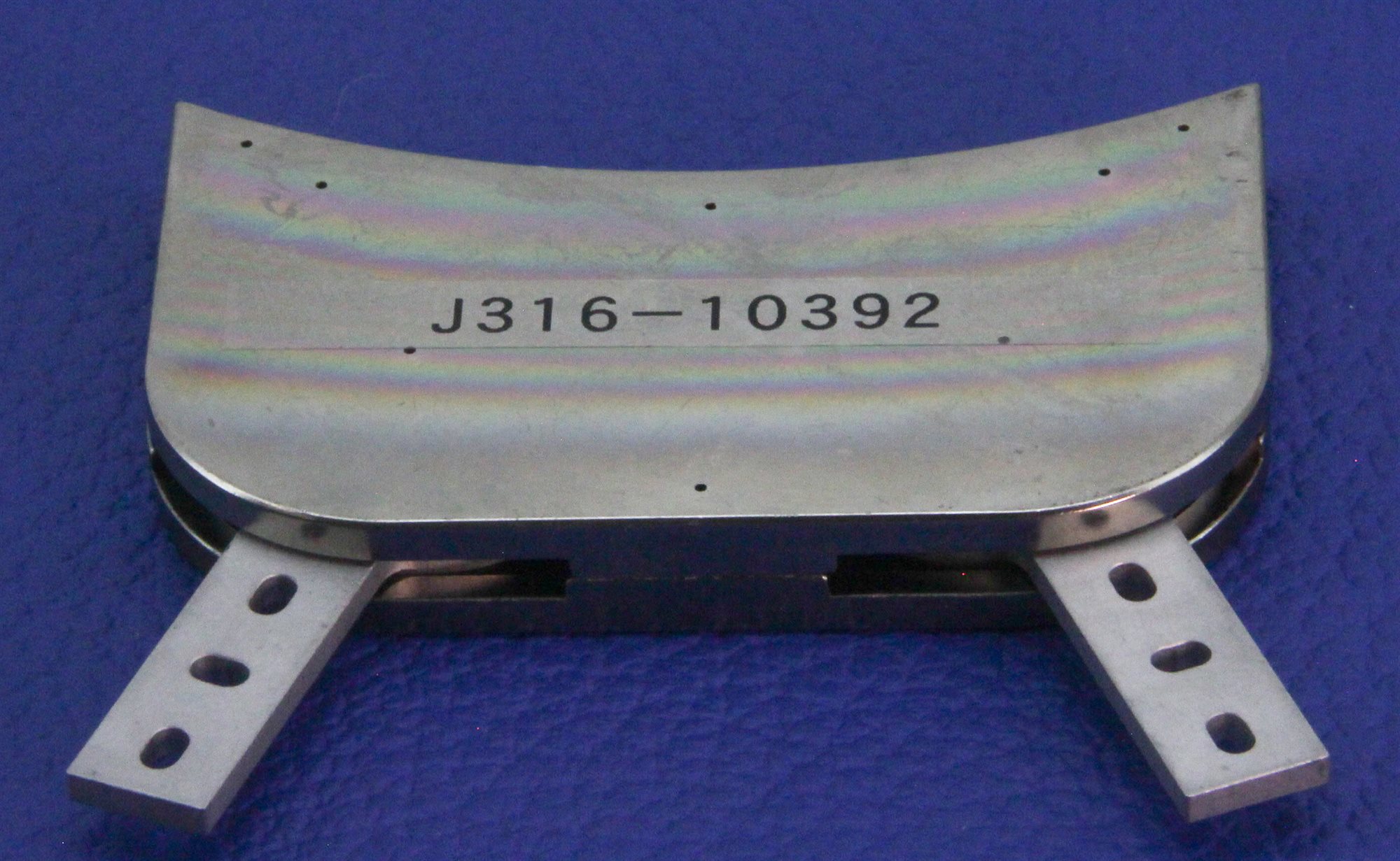 10392 APPLIED MATERIALS XP ROBOT PARTS PIVOT 300MM BELT TYPE 0020